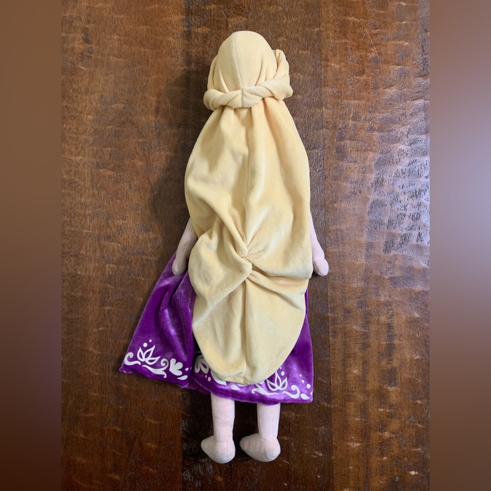 Disney Store Exclusive Disney Princess ๐ธ Rapunzel Character Plush Doll - Picture 8 of 8
